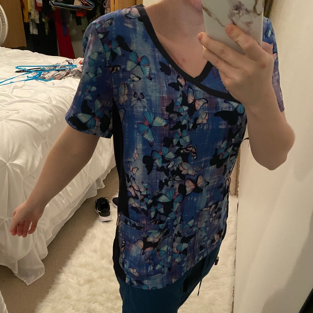 Scrub top